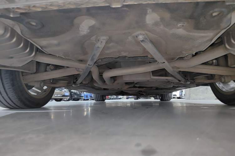 Used Volkswagen Phideon 2016 380TSI Two-Wheel-Drive Executive Version Chassis Rear