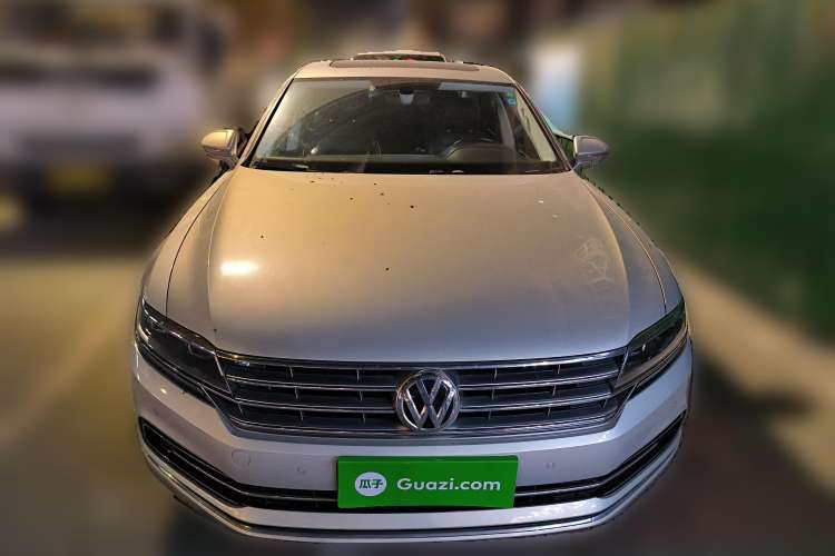 Used Volkswagen Phideon 2016 380TSI Two-Wheel-Drive Luxury Edition Front