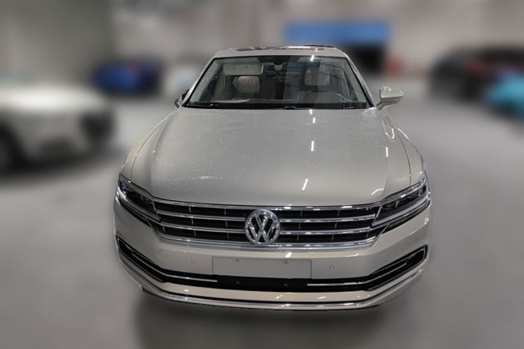 Used Volkswagen Phideon 2016 380TSI Two-Wheel-Drive Executive Version Front