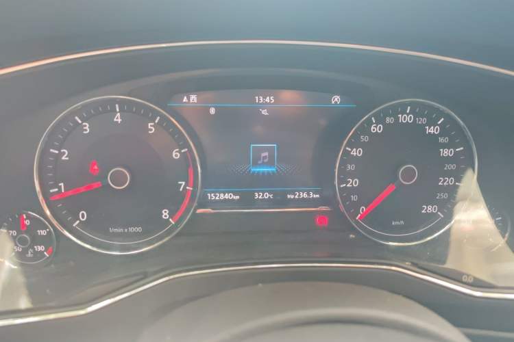 Used Volkswagen Phideon 2016 380TSI Two-Wheel-Drive Luxury Edition Instrument Cluster
