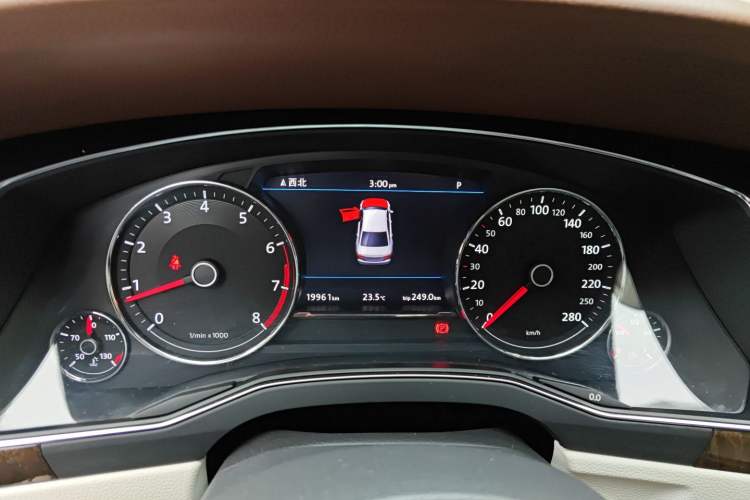 Used Volkswagen Phideon 2016 380TSI Two-Wheel-Drive Executive Version Instrument Cluster
