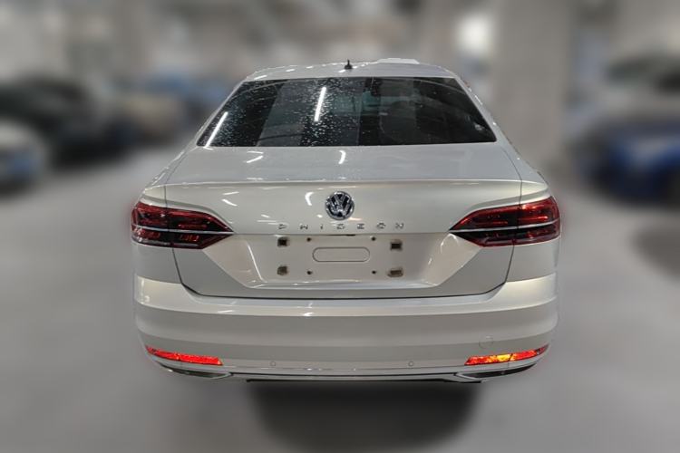 Used Volkswagen Phideon 2016 380TSI Two-Wheel-Drive Executive Version Rear