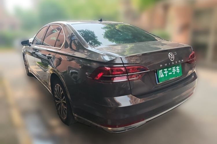 Used Volkswagen Phideon 2016 380TSI Two-Wheel-Drive Luxury Edition Rear Left 45 Deg