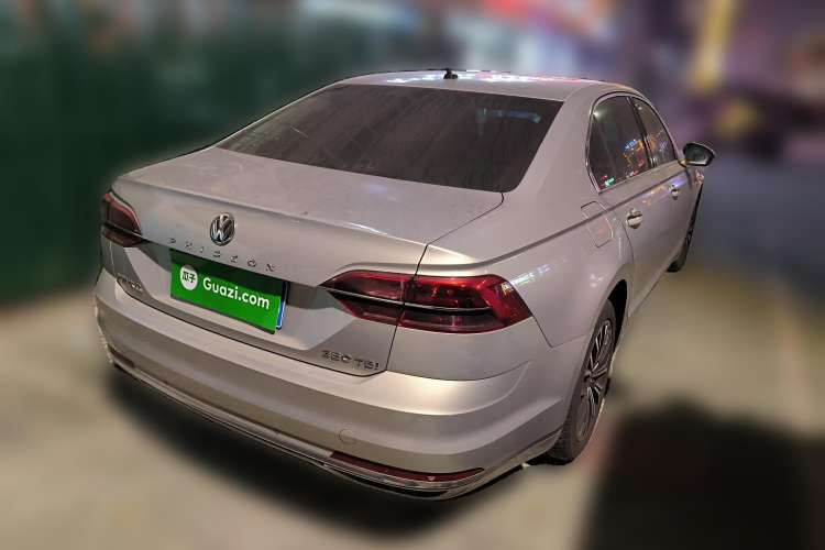Used Volkswagen Phideon 2016 380TSI Two-Wheel-Drive Luxury Edition Rear Right 45 Deg