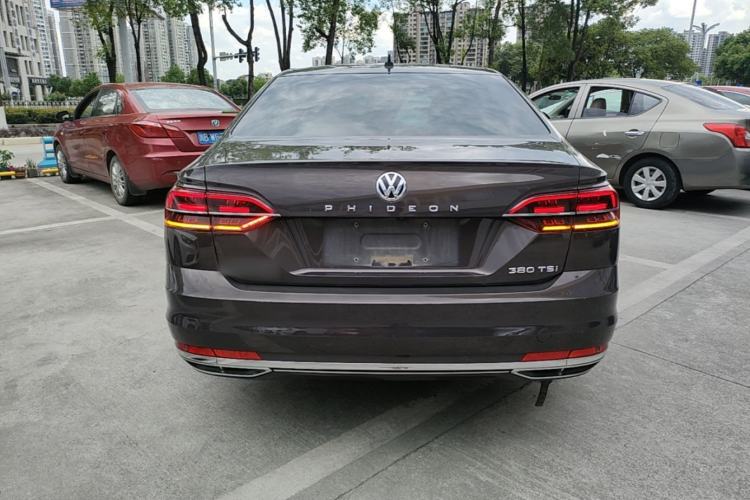 Used Volkswagen Phideon 2016 380TSI Two-Wheel-Drive Supreme Edition Rear