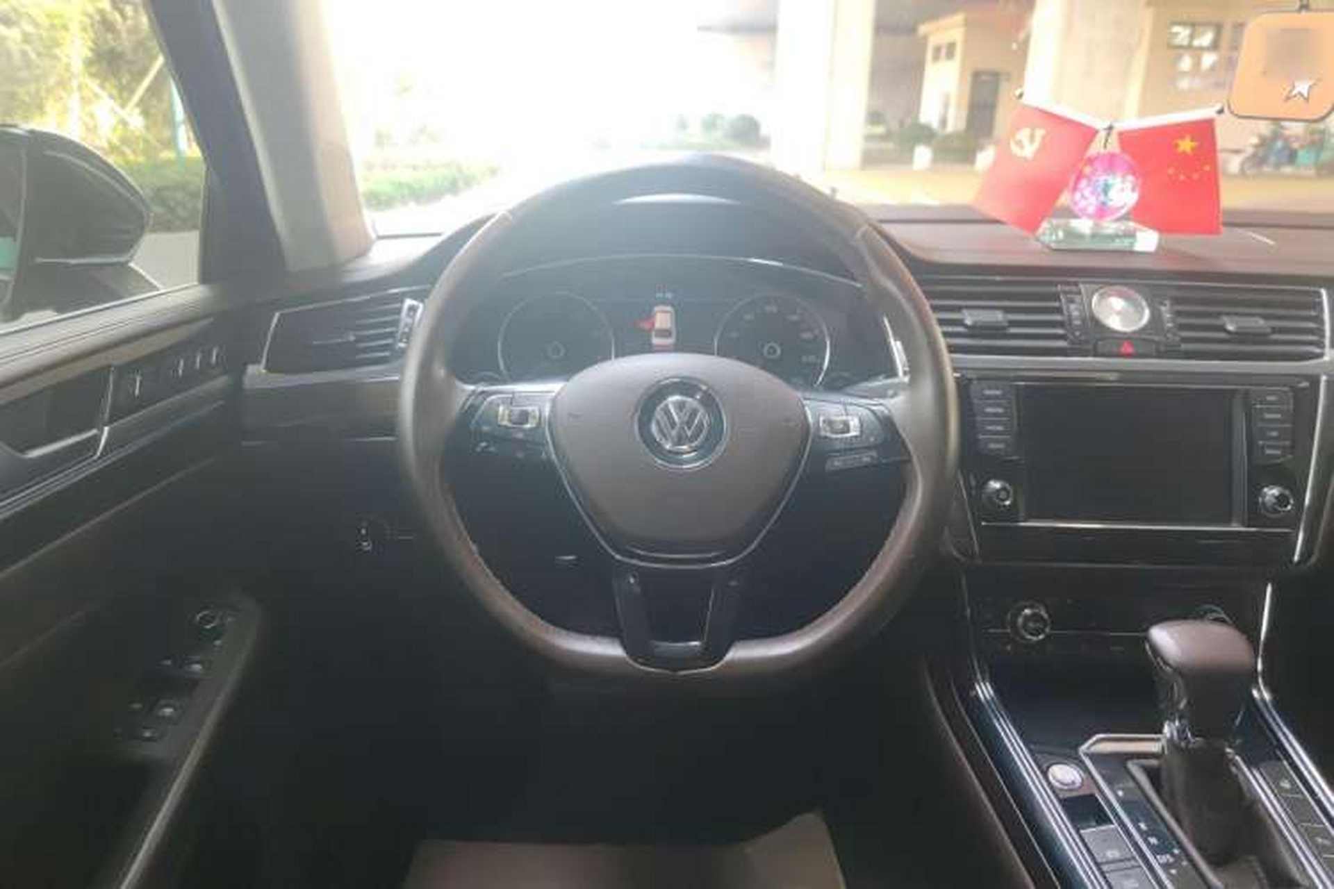 Used Volkswagen Phideon 2016 380TSI Two-Wheel-Drive Supreme Edition Steering Wheel