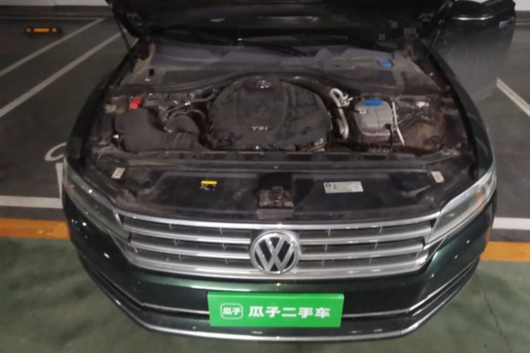 Used Volkswagen Phideon 2016 380TSI Two-Wheel-Drive Executive Version Engine Bay