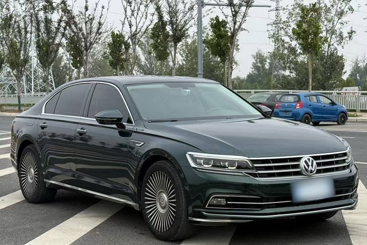 Used Volkswagen Phideon 2016 380TSI Two-Wheel-Drive Executive Version Exterior 2