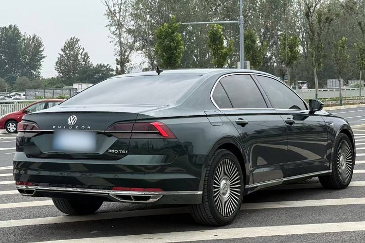 Used Volkswagen Phideon 2016 380TSI Two-Wheel-Drive Executive Version Exterior 3