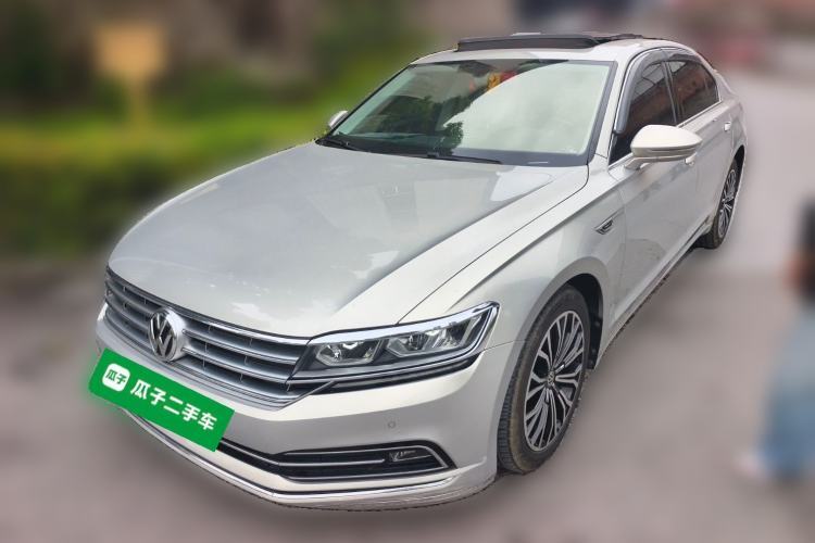 Used Volkswagen Phideon 2016 380TSI Two-Wheel-Drive Luxury Edition Guazi used car, China used car export, Used car for sale, Used cars, Cheapest cars for sale