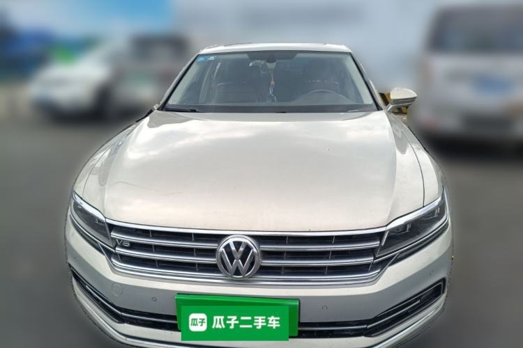 Used Volkswagen Phideon 2016 380TSI Two-Wheel-Drive Supreme Edition Front