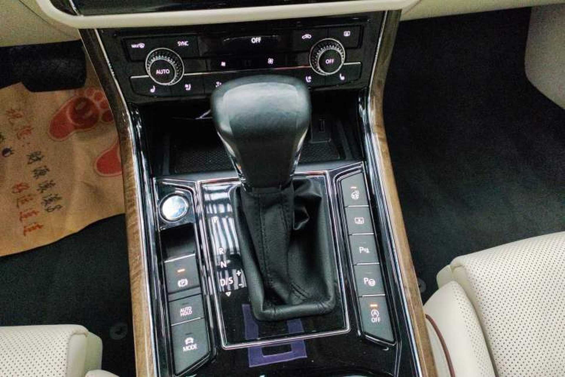 Used Volkswagen Phideon 2016 380TSI Two-Wheel-Drive Executive Version Gear Lever