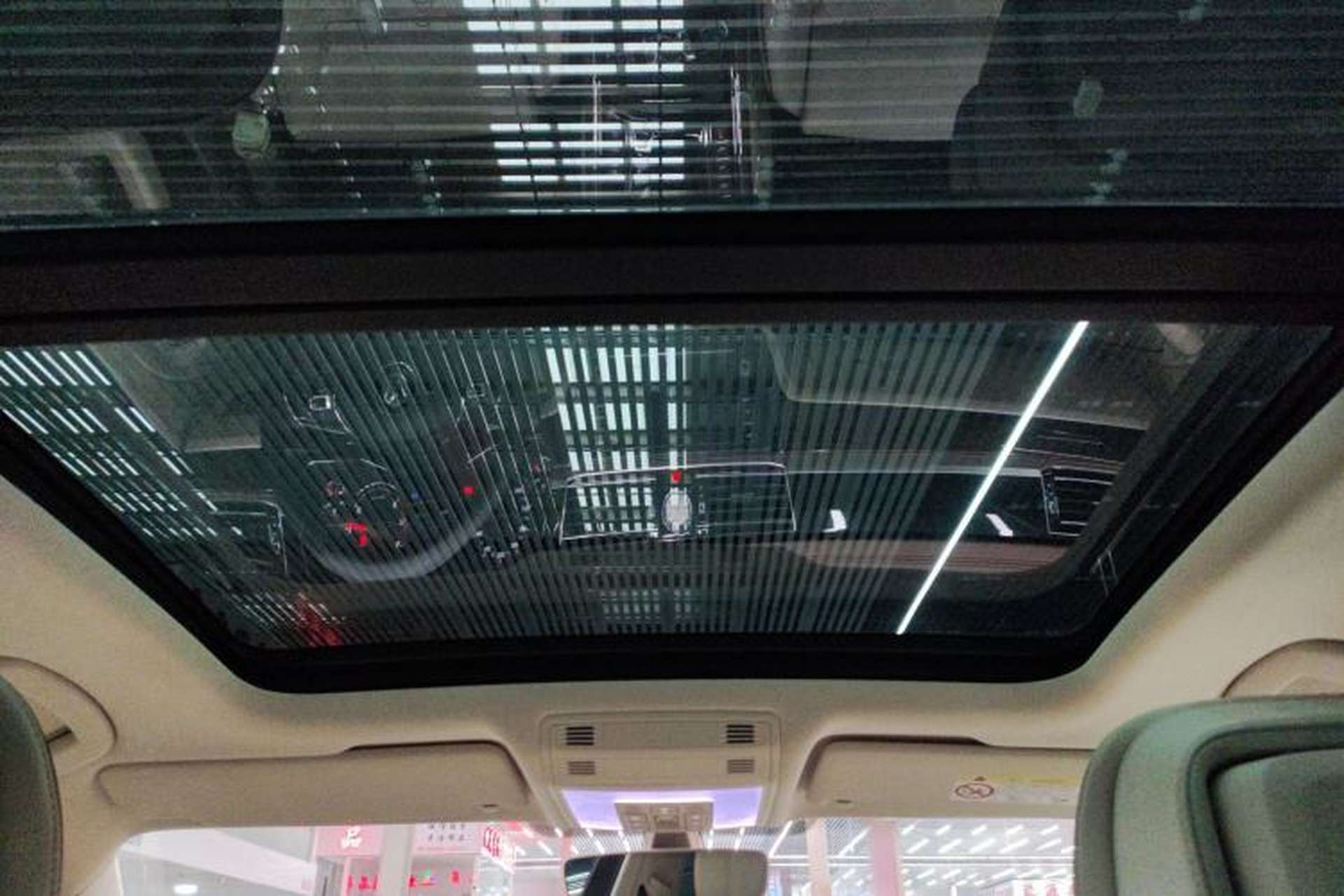Used Volkswagen Phideon 2016 380TSI Two-Wheel-Drive Executive Version Headliner