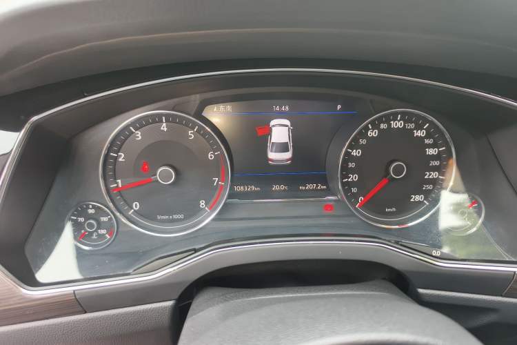 Used Volkswagen Phideon 2016 380TSI Two-Wheel-Drive Luxury Edition Instrument Cluster