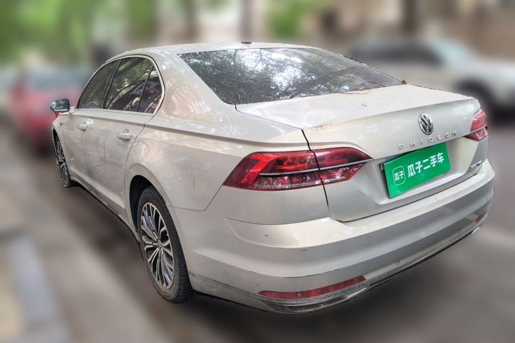 Used Volkswagen Phideon 2016 380TSI Two-Wheel-Drive Luxury Edition Rear Left 45 Deg