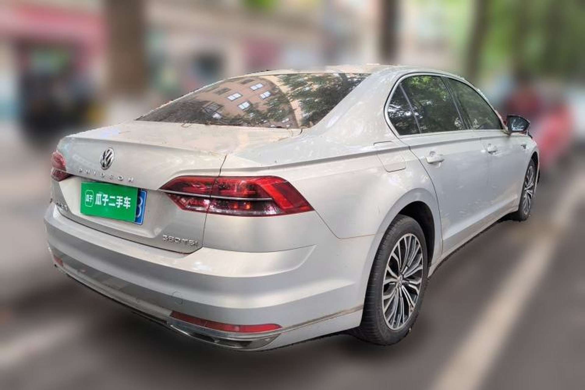 Used Volkswagen Phideon 2016 380TSI Two-Wheel-Drive Luxury Edition Rear Right 45 Deg