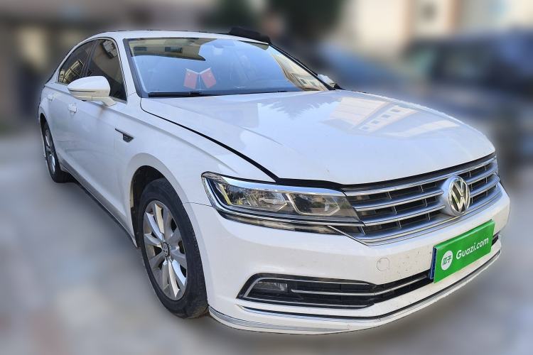 Used Volkswagen Phideon 2016 380TSI Two-Wheel-Drive Luxury Edition Exterior 2