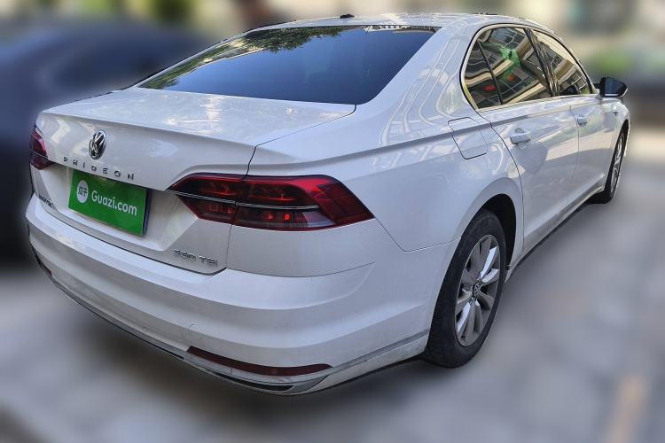 Used Volkswagen Phideon 2016 380TSI Two-Wheel-Drive Luxury Edition Exterior 5