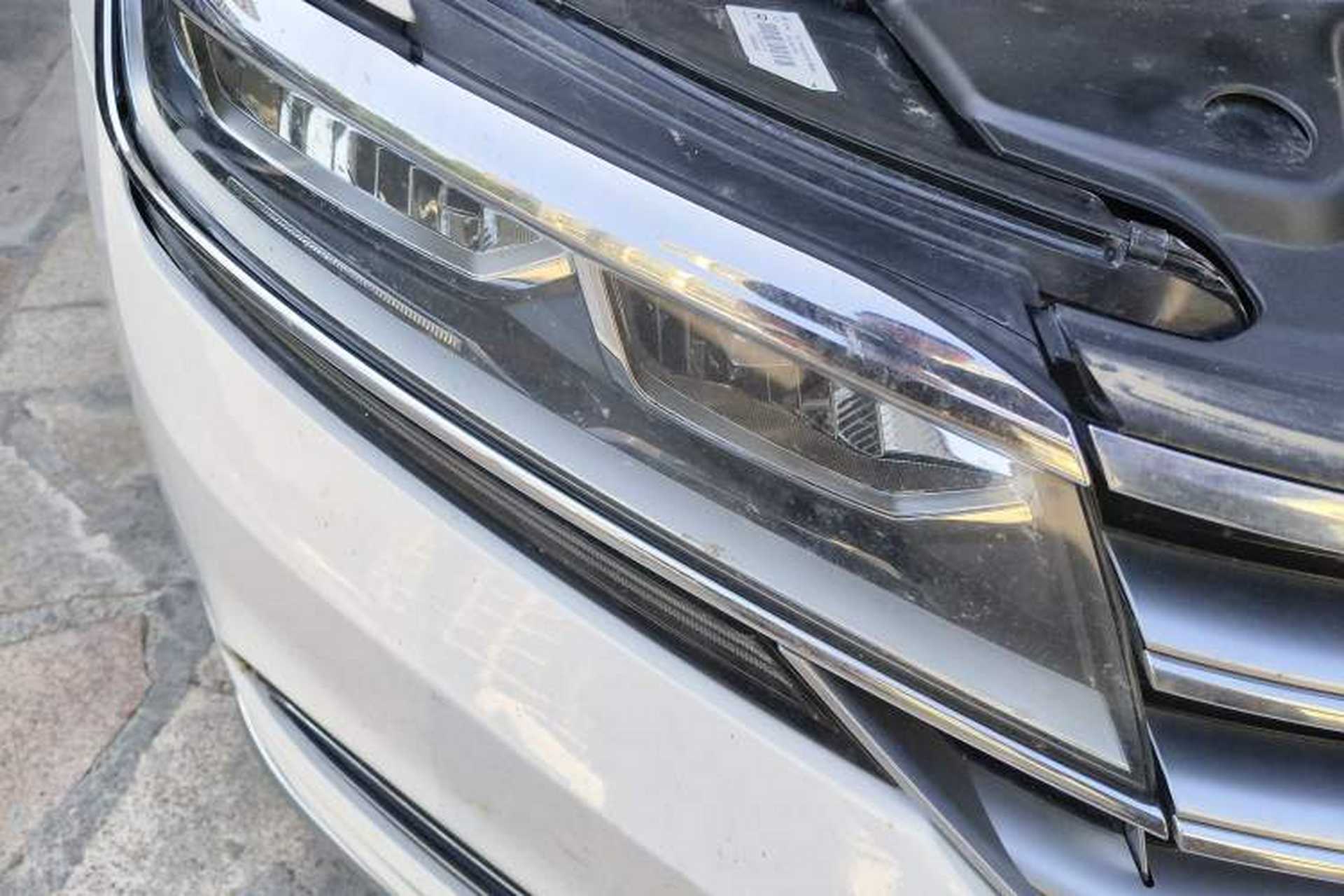 Used Volkswagen Phideon 2016 380TSI Two-Wheel-Drive Luxury Edition Exterior 6