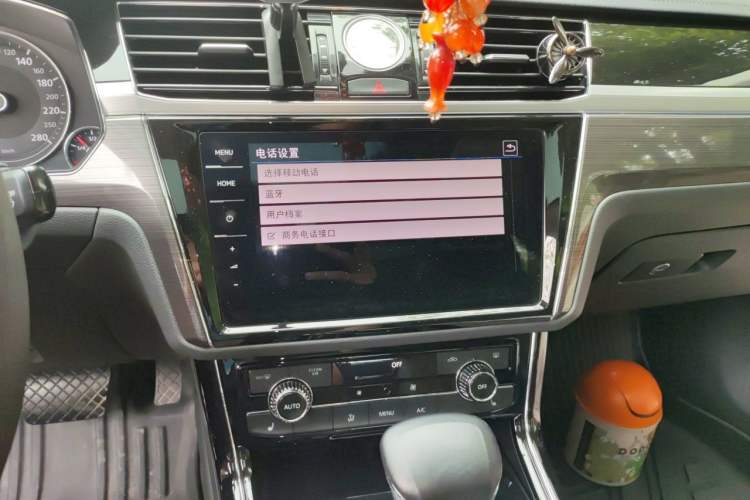Used Volkswagen Phideon 2018 Revised Version 380TSI Two-Wheel Drive Business Edition Audio And AC Panel