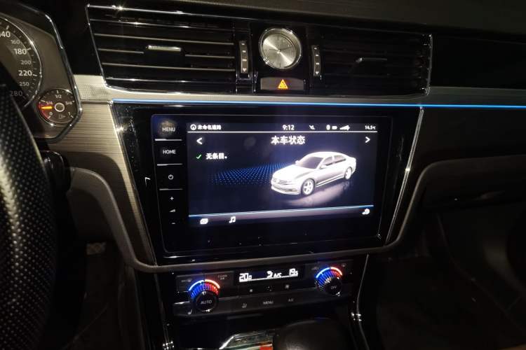 Used Volkswagen Phideon 2018 Revised Version 380TSI Two-Wheel Drive Business Edition Audio And AC Panel