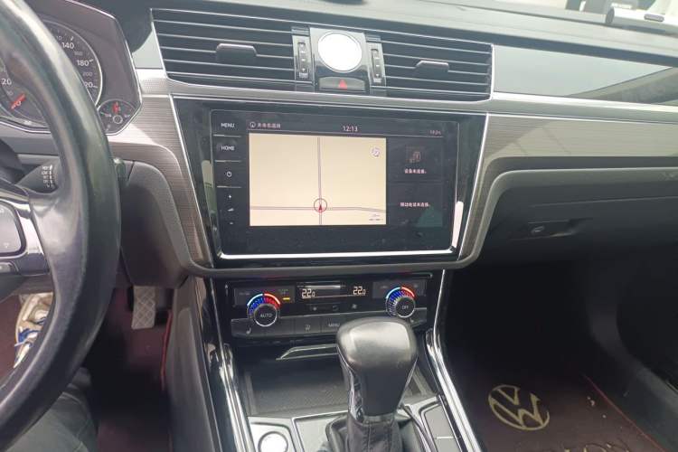 Used Volkswagen Phideon 2018 380TSI Two-Wheel Drive Business Edition Audio And AC Panel
