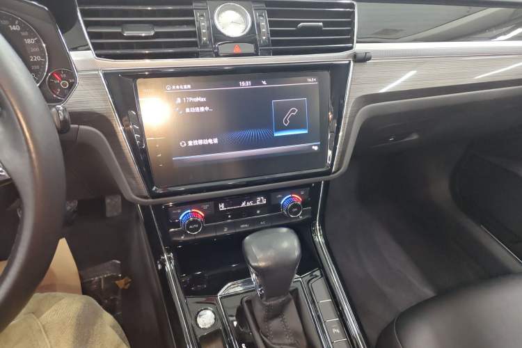 Used Volkswagen Phideon 2018 Revised Version 380TSI Two-Wheel Drive Business Edition
