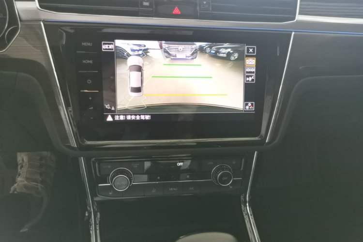 Used Volkswagen Phideon 2018 Revised Version 380TSI Two-Wheel Drive Business Edition Audio And AC Panel