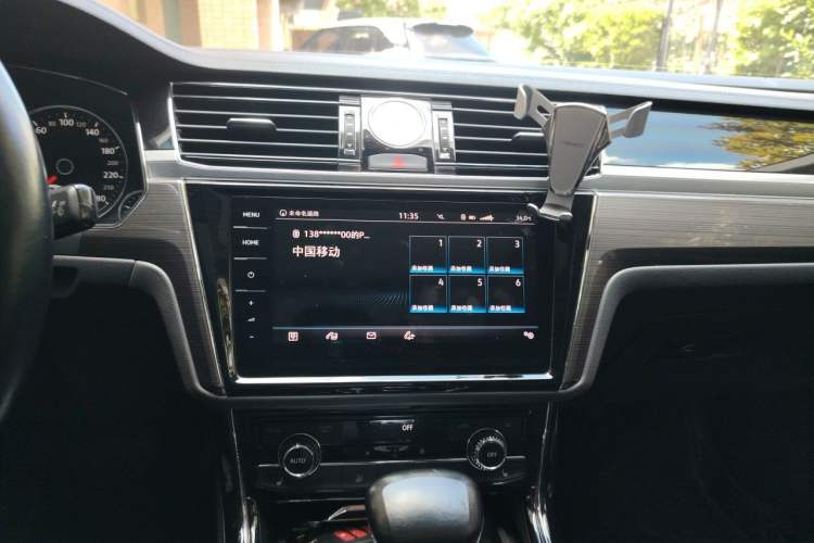 Used Volkswagen Phideon 2018 Revised Version 380TSI Two-Wheel Drive Business Edition Audio And AC Panel