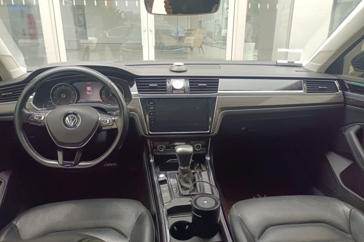 Used Volkswagen Phideon 2018 380TSI Two-Wheel Drive Business Edition Center Console