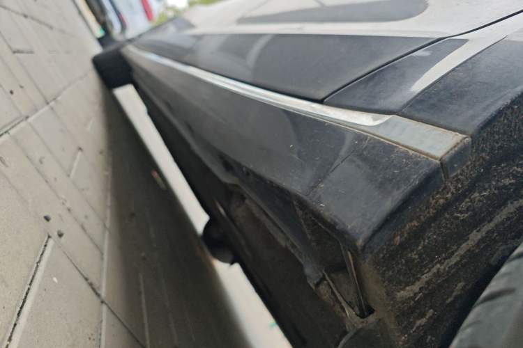 Used Volkswagen Phideon 2018 Revised Version 380TSI Two-Wheel Drive Business Edition Chassis Rear Left