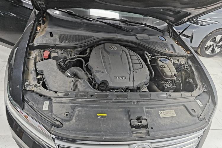 Used Volkswagen Phideon 2018 Revised Version 380TSI Two-Wheel Drive Business Edition Engine Bay