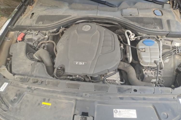 Used Volkswagen Phideon 2018 380TSI Two-Wheel Drive Business Edition Engine Bay