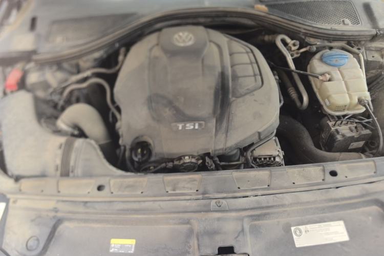 Used Volkswagen Phideon 2018 380TSI Two-Wheel Drive Business Edition Engine Bay