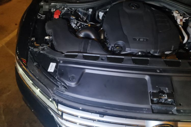 Used Volkswagen Phideon 2018 Revised Version 380TSI Two-Wheel Drive Business Edition Engine Bay Right