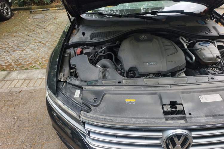 Used Volkswagen Phideon 2018 Revised Version 380TSI Two-Wheel-Drive Flagship Edition Engine Bay Right