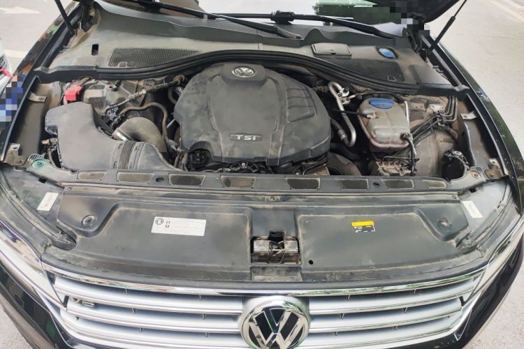 Used Volkswagen Phideon 2018 Revised Version 380TSI Two-Wheel Drive Business Edition Engine Bay