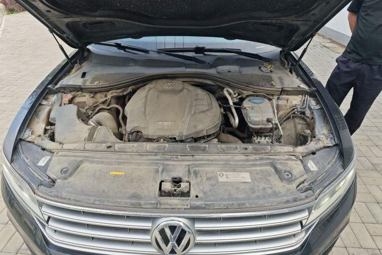 Used Volkswagen Phideon 2018 Revised Version 380TSI Two-Wheel Drive Business Edition Engine Bay