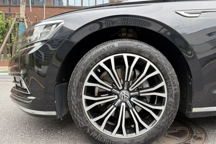 Used Volkswagen Phideon 2018 Revised Version 380TSI Two-Wheel Drive Business Edition
