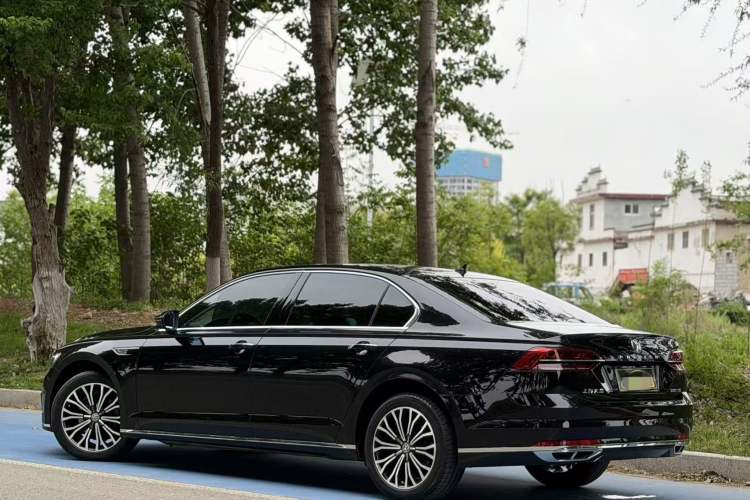Used Volkswagen Phideon 2018 Revised Version 380TSI Two-Wheel Drive Business Edition Exterior 4