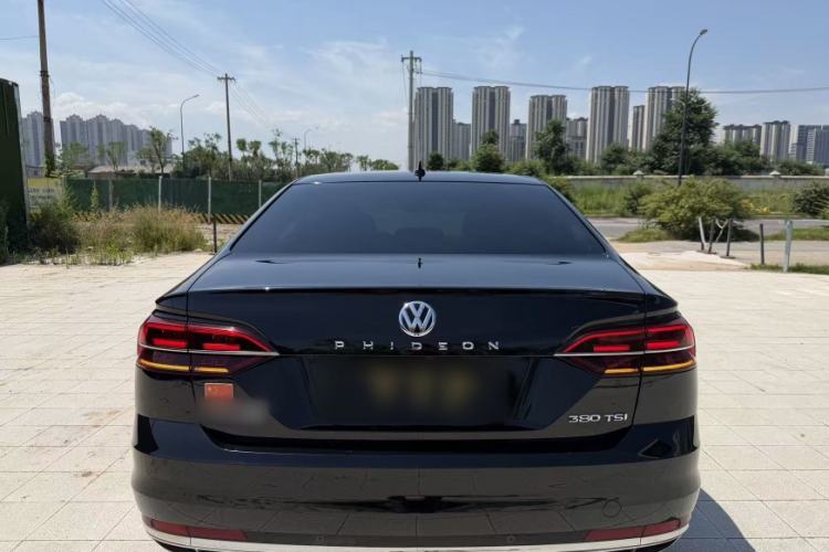 Used Volkswagen Phideon 2018 Revised Version 380TSI Two-Wheel Drive Business Edition Exterior 4