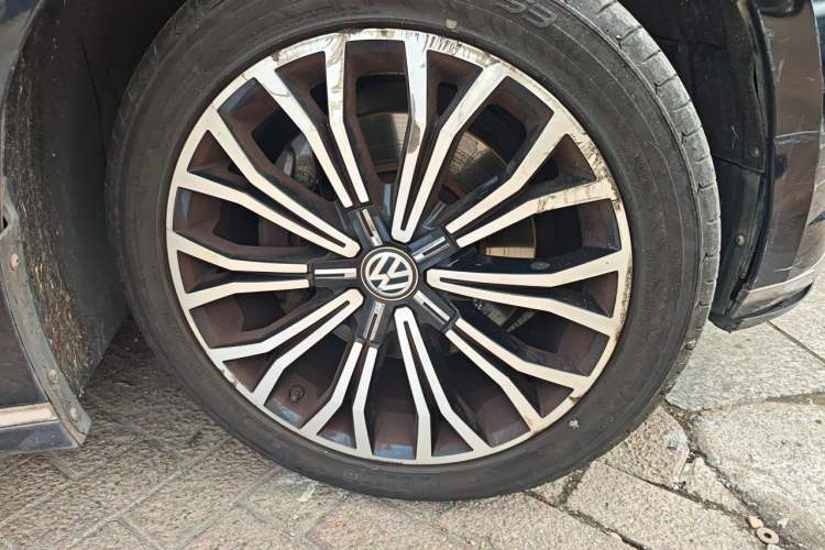 Used Volkswagen Phideon 2018 Revised Version 380TSI Two-Wheel Drive Business Edition Exterior 7