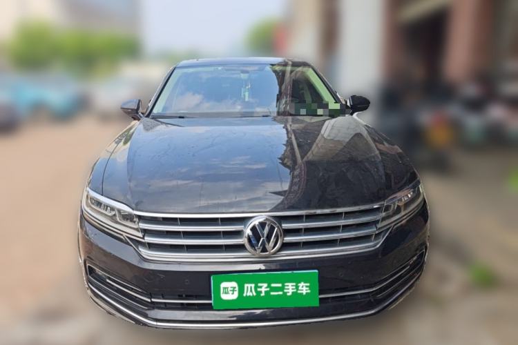 Used Volkswagen Phideon 2018 Revised Version 380TSI Two-Wheel Drive Business Edition Front