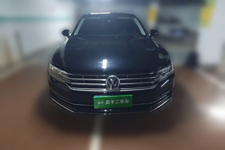 Used Volkswagen Phideon 2018 Revised Version 380TSI Two-Wheel Drive Business Edition Front