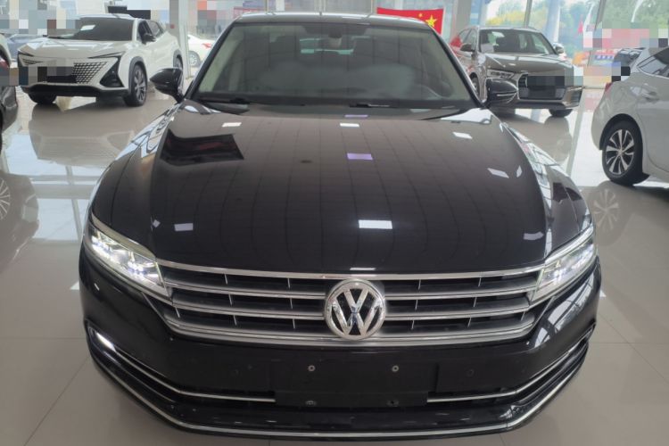 Used Volkswagen Phideon 2018 Revised Version 380TSI Two-Wheel Drive Business Edition Front