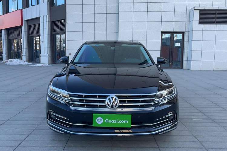 Used Volkswagen Phideon 2018 Revised Version 380TSI Two-Wheel Drive Business Edition Front
