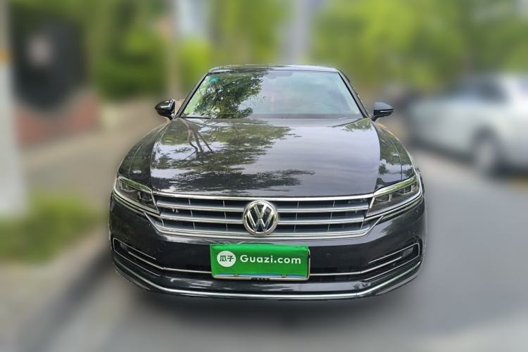 Used Volkswagen Phideon 2018 Revised Version 380TSI Two-Wheel Drive Business Edition Front