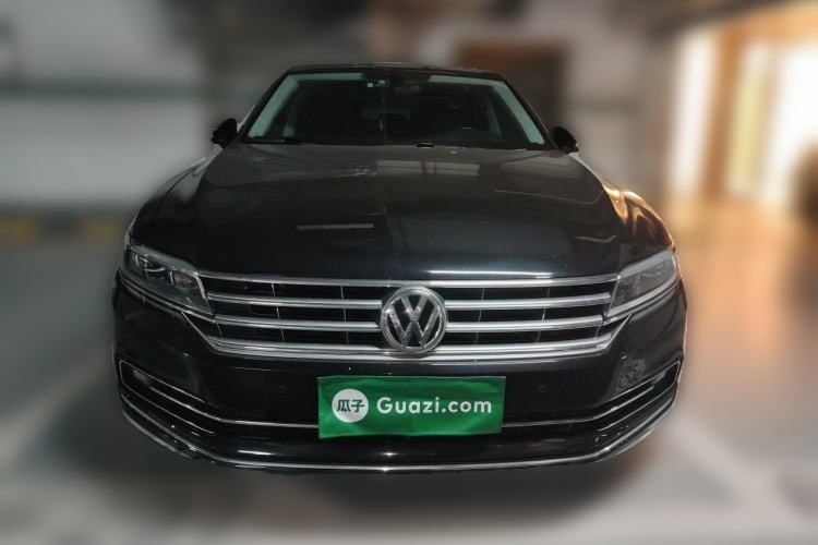 Used Volkswagen Phideon 2018 Revised Version 380TSI Two-Wheel Drive Business Edition Front
