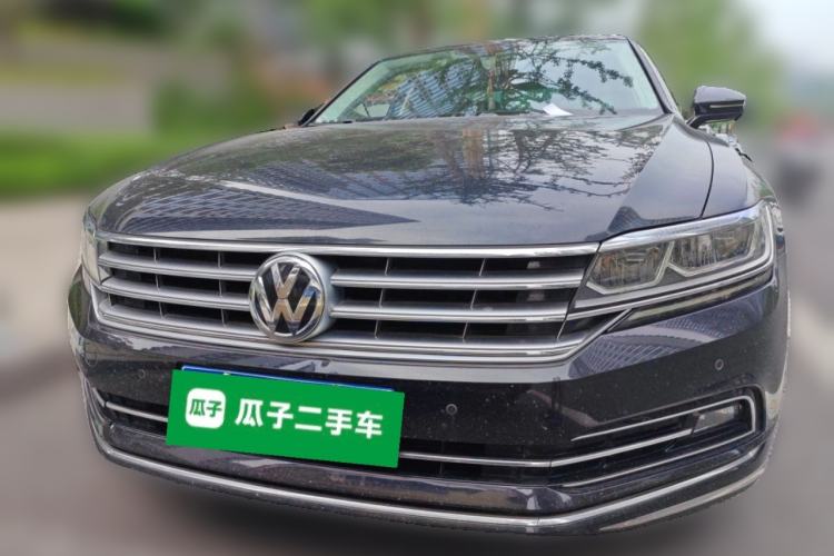 Used Volkswagen Phideon 2018 Revised Version 380TSI Two-Wheel Drive Business Edition Front
