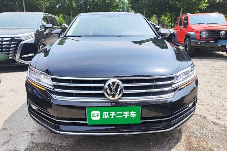 Used Volkswagen Phideon 2018 Revised Version 380TSI Two-Wheel Drive Business Edition Front
